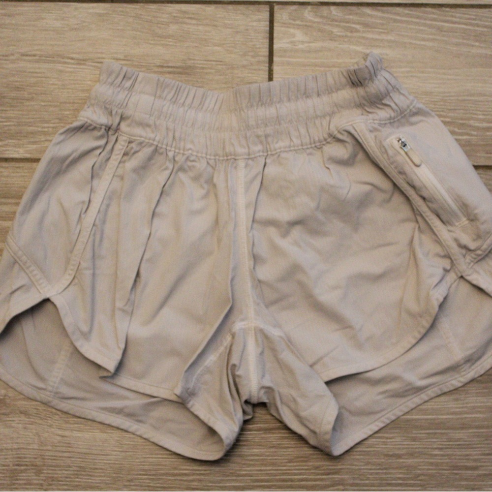 Lululemon Women's Light Gray Shorts